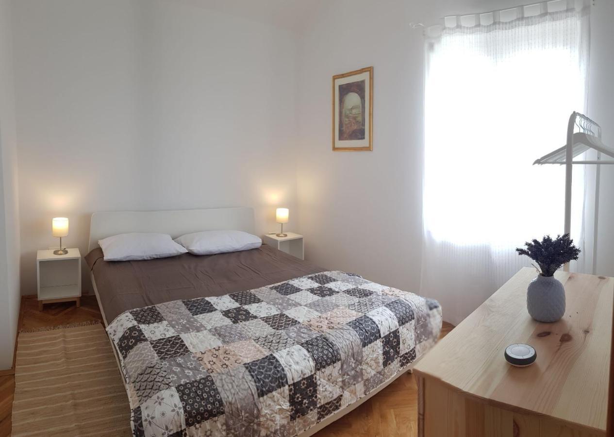 Mitra Apartments Malinska Εξωτερικό φωτογραφία