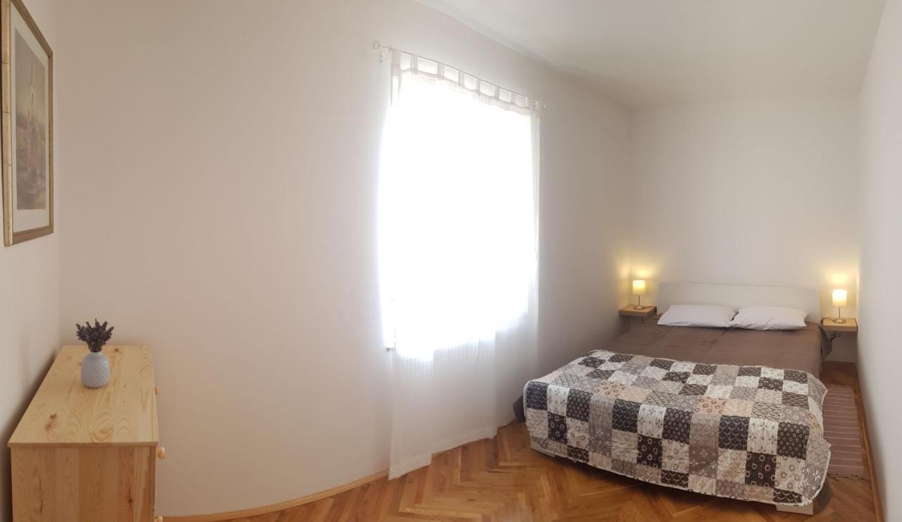 Mitra Apartments Malinska Εξωτερικό φωτογραφία